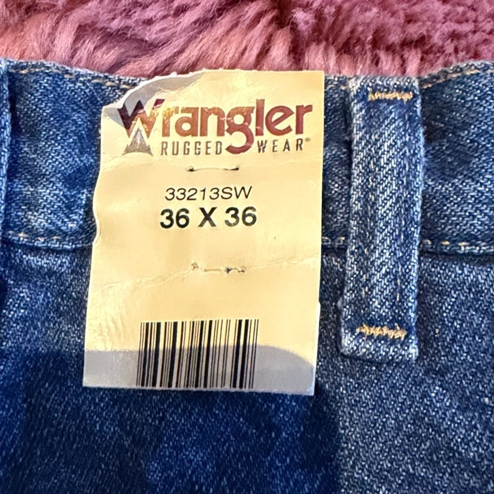 NWT Wrangler Men's Rugged Wear Relaxed Fit Thermal Jeans blue fleece lined 36x36